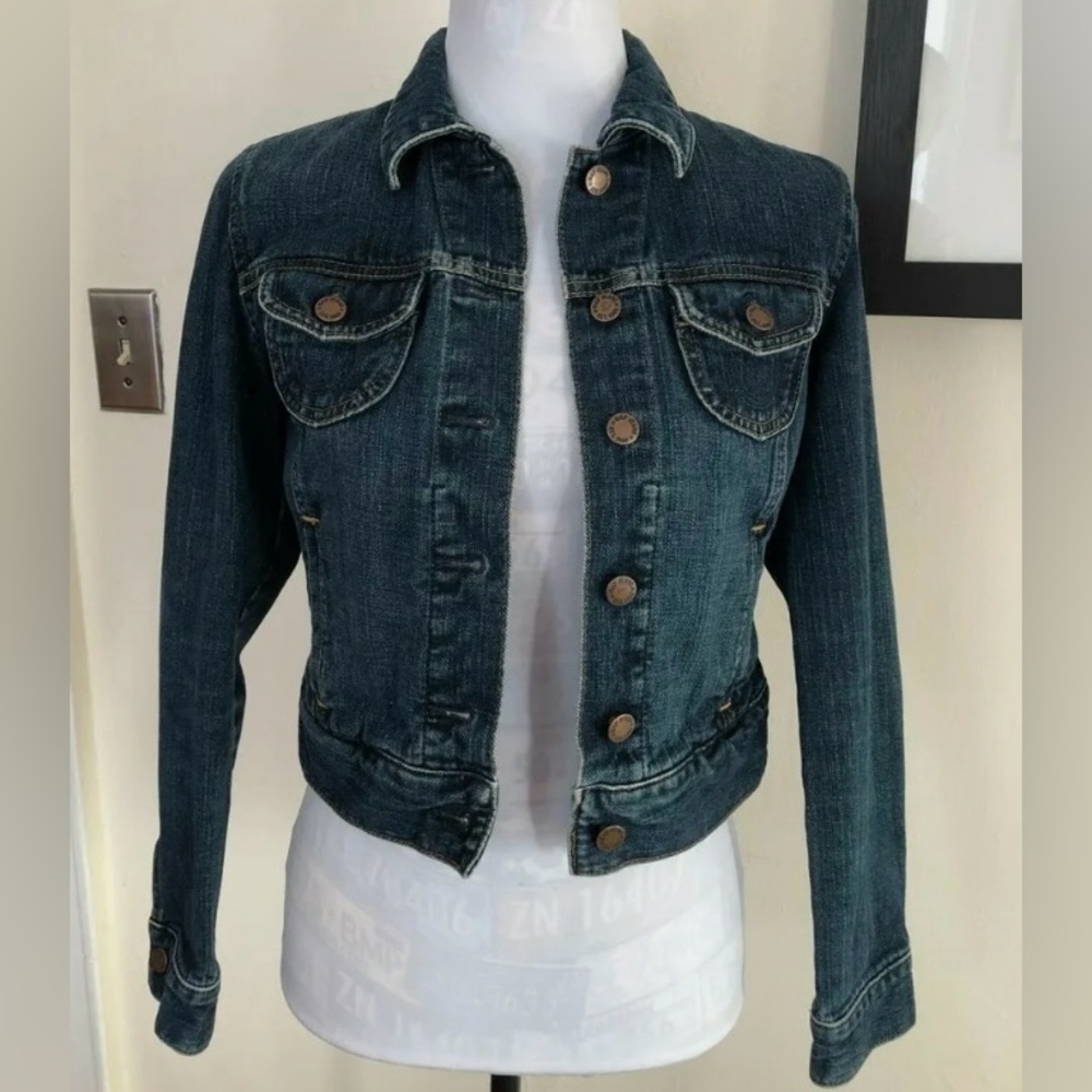 GAP Jean Jacket - Picture 2 of 5